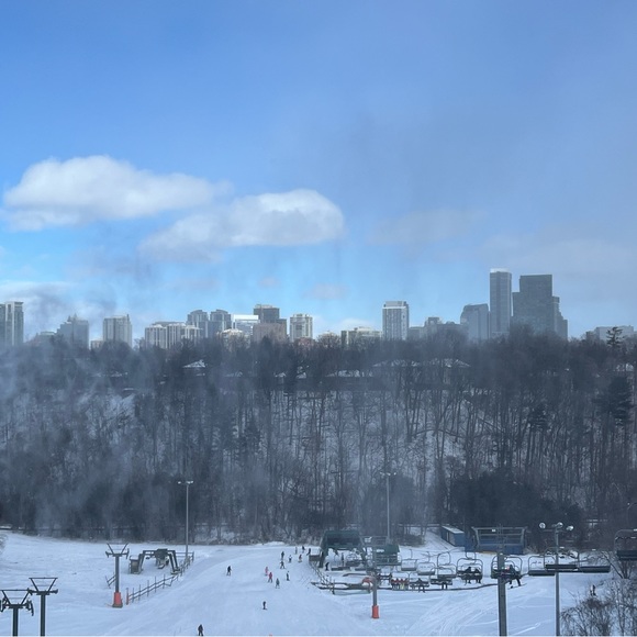 Meet your Posher, Valerie - Picture 1 of 1